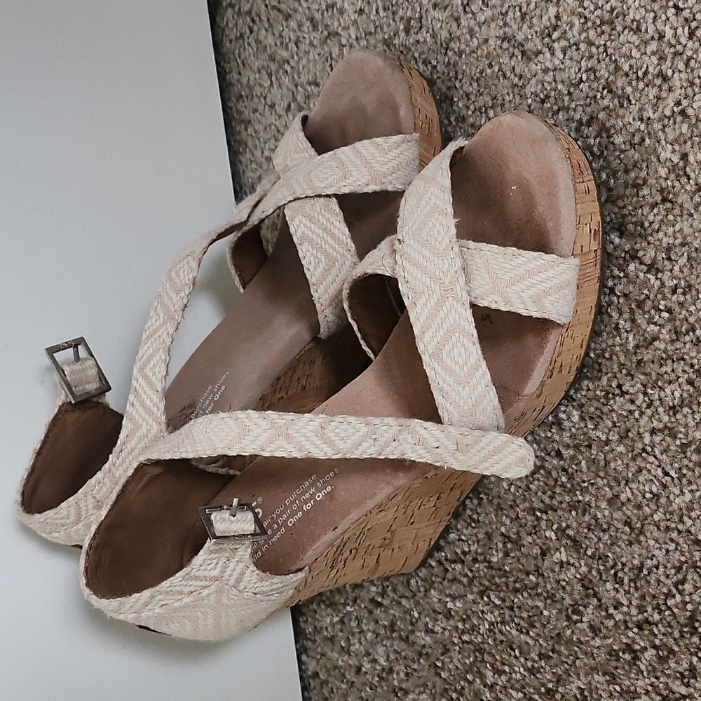 Tom's Wedges